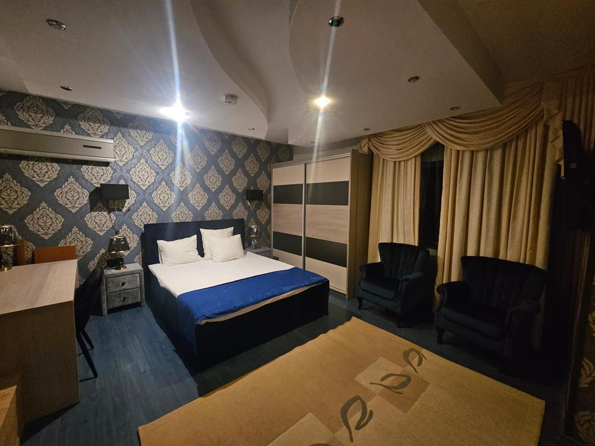 Simple Villa Rooms National Arena Self Check In Boekarest Buitenkant foto