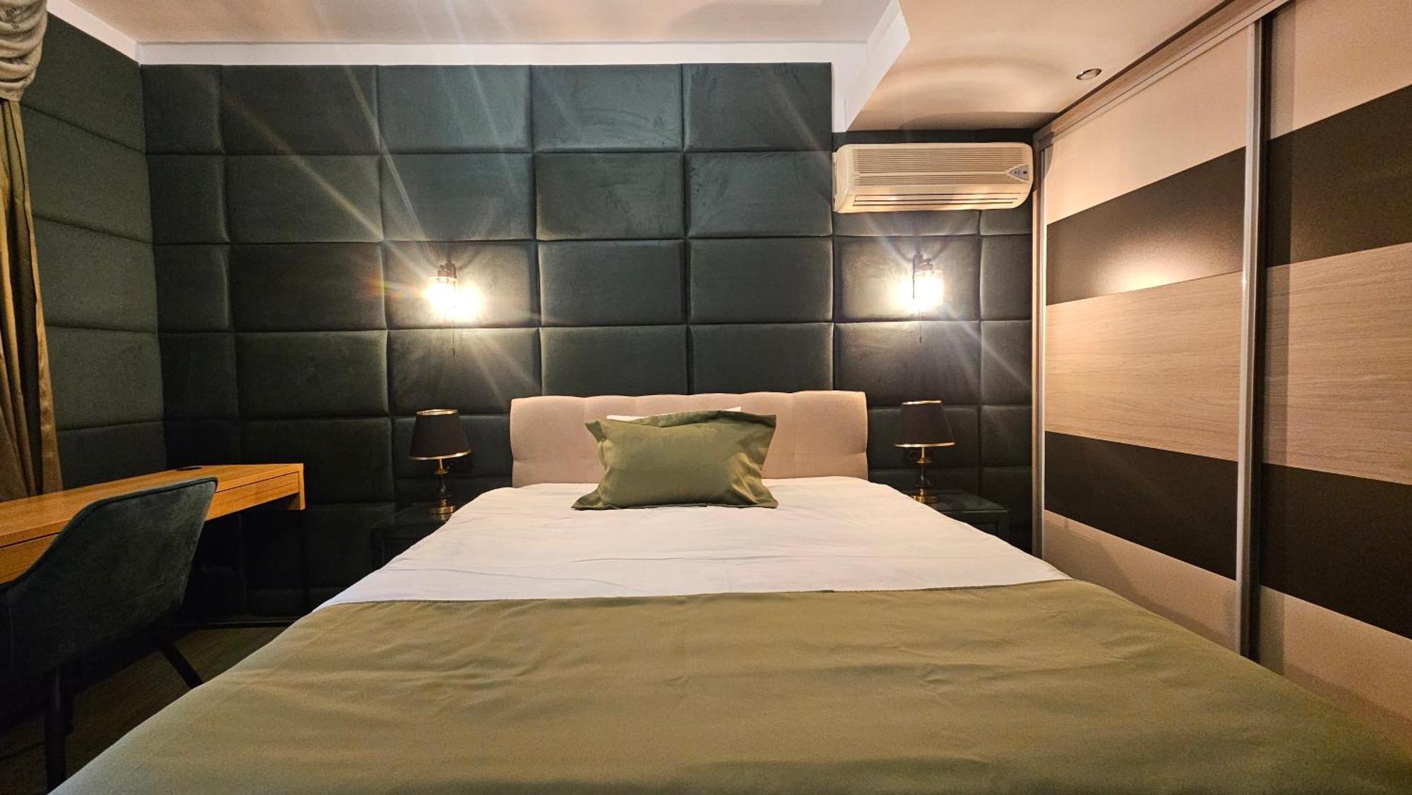 Simple Villa Rooms National Arena Self Check In Boekarest Buitenkant foto